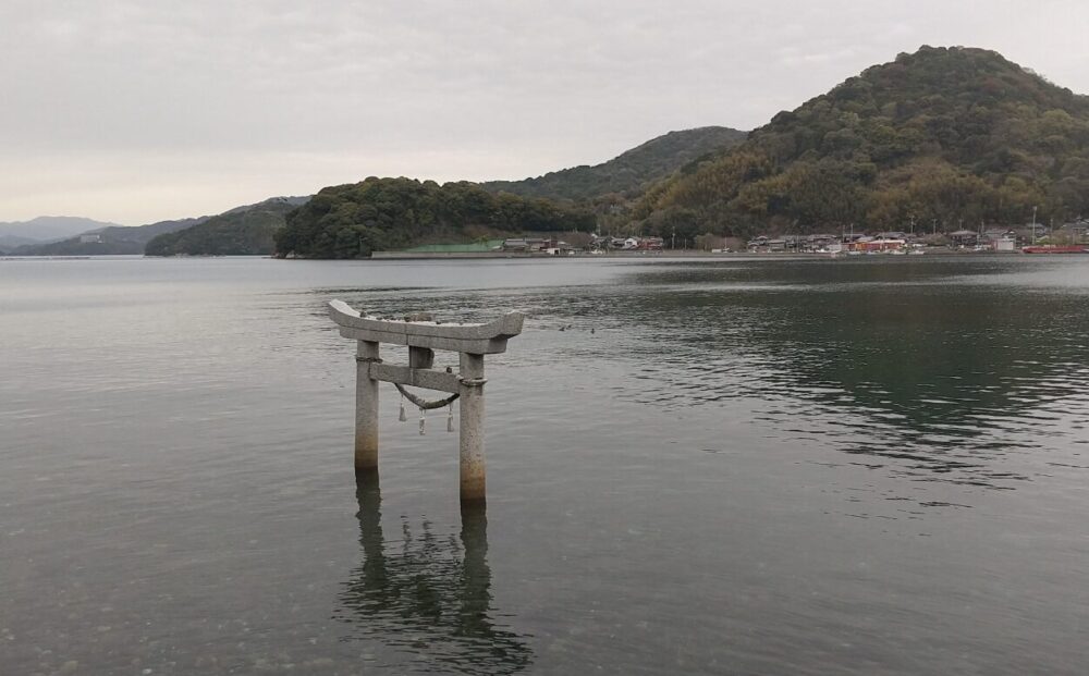 海中鳥居