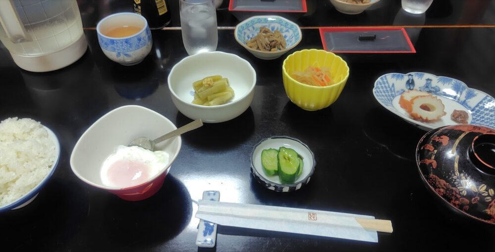 朝食