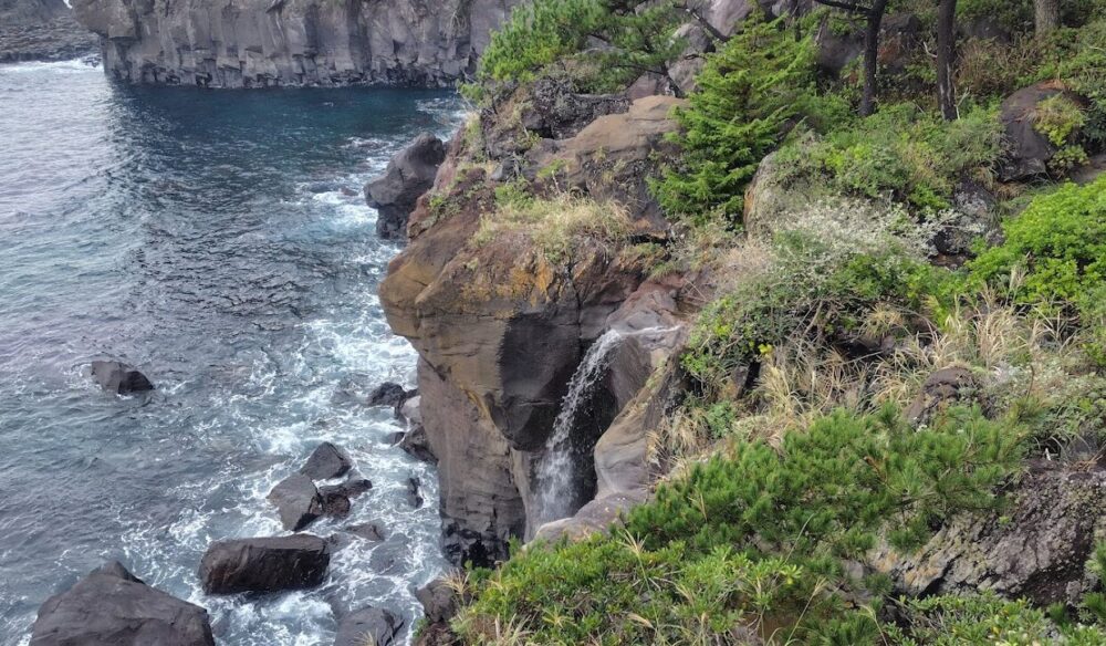 対島の滝展望台