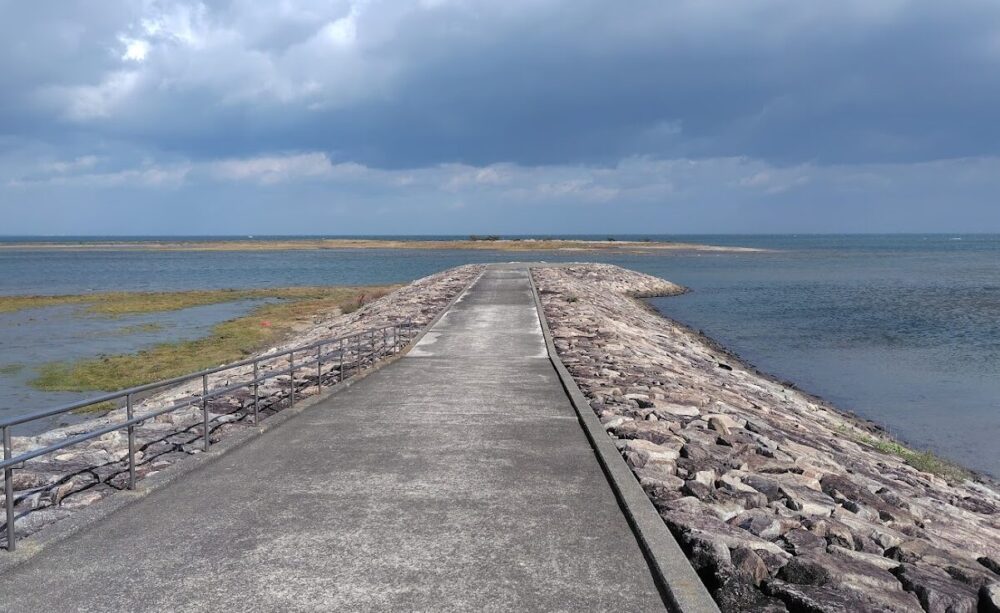 海の上の展望台