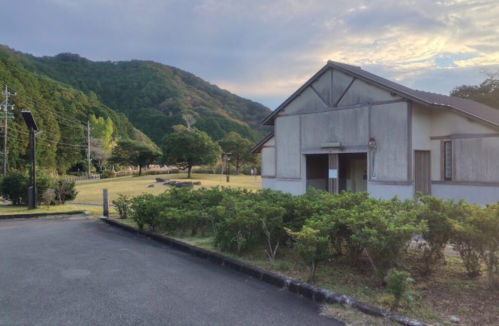 タブノキの杜広場
