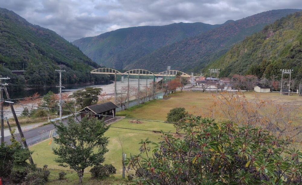 入鹿温泉 ホテル瀞流荘