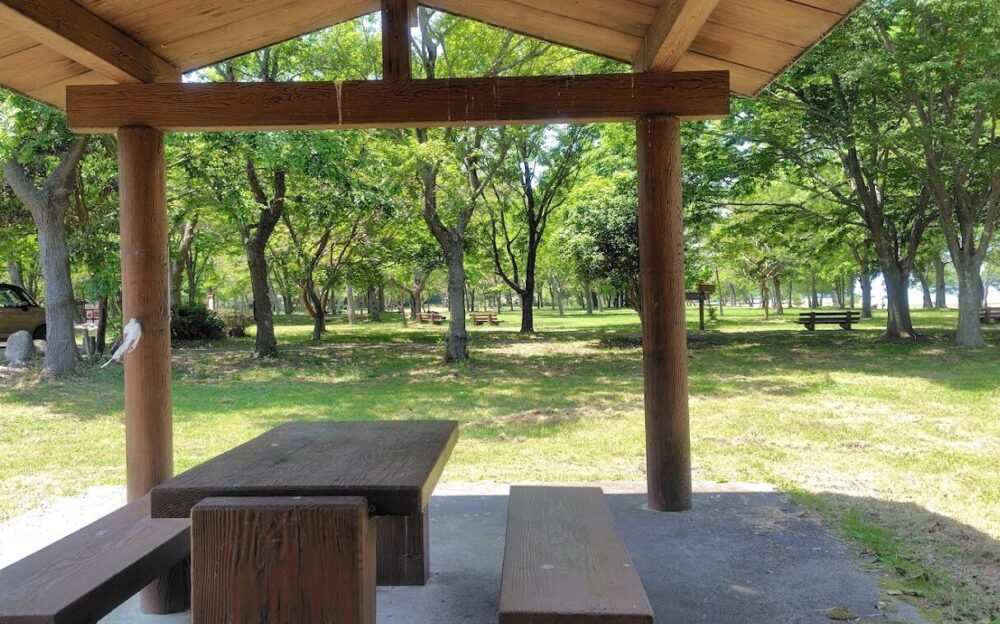 湖岸緑地岡山園地