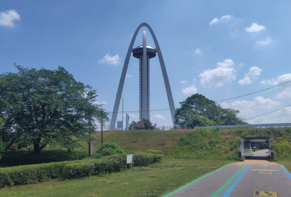 ツインアーチ１３８