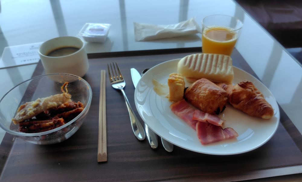 朝食