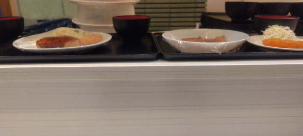 夕食