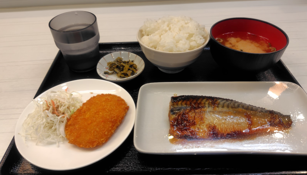 夕食