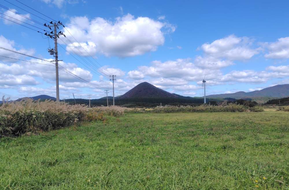靄山